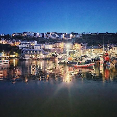 梅瓦吉西An Mordros 15 Polkirt Heights住宿加早餐旅馆 外观 照片